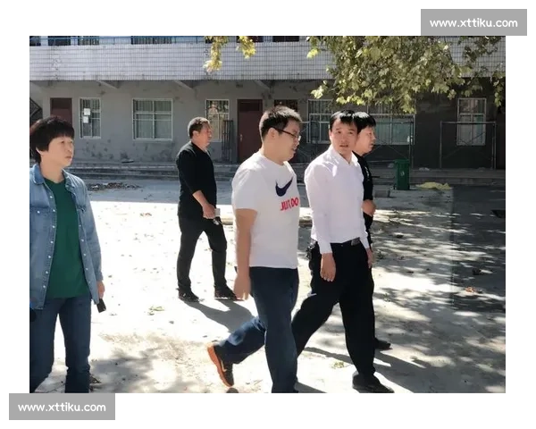 双雄宿敌对抗时代风云下的命运博弈与荣耀之战信念抉择终极争锋